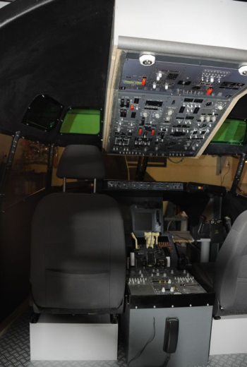 B737TDJ0104a Interieur