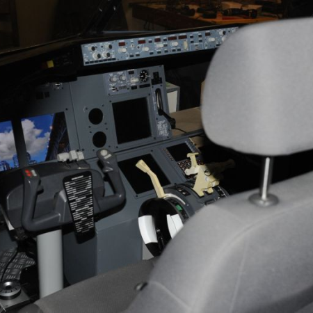 IMG_B737TDJ_TDJ0104b 700x450
