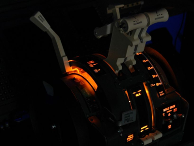 IMG_B737TDJ_TDJ0403h 400x300